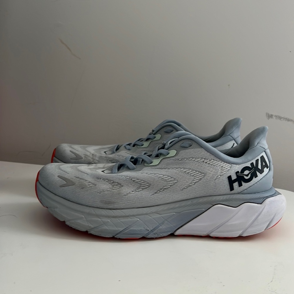 Hoka Arahi 6 Women’s Size 7.5